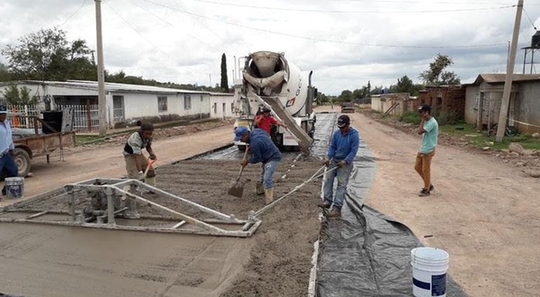 Pavimentó Municipio calles concreto hidráulico en El Charco - El Tiempo de México