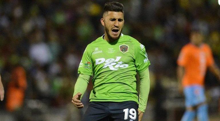 Suspenden un año a jugador de Juárez por agresión a árbitro Suspenden un año a jugador de Juárez por agresión a árbitro