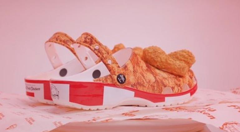 KFC lanza Crocs homenajeando al pollo frito KFC lanza Crocs homenajeando al pollo frito