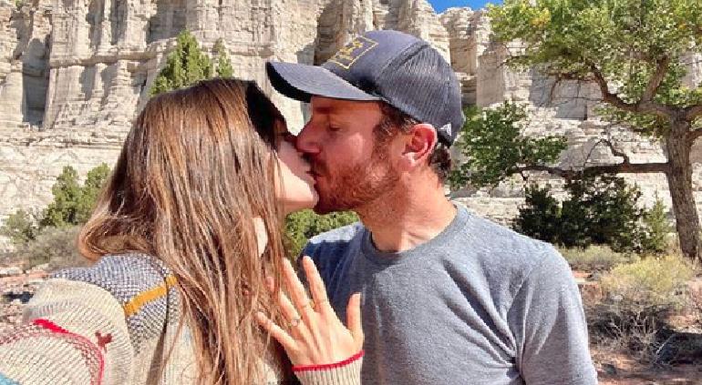 ¡Campanas de boda! Anunció Lily Collins compromiso