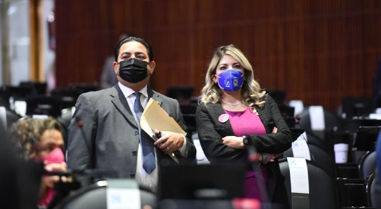 por toda la noche meaning