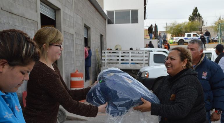 El Gobierno Municipal, hizo entrega de un kit de uniformes al personal ...