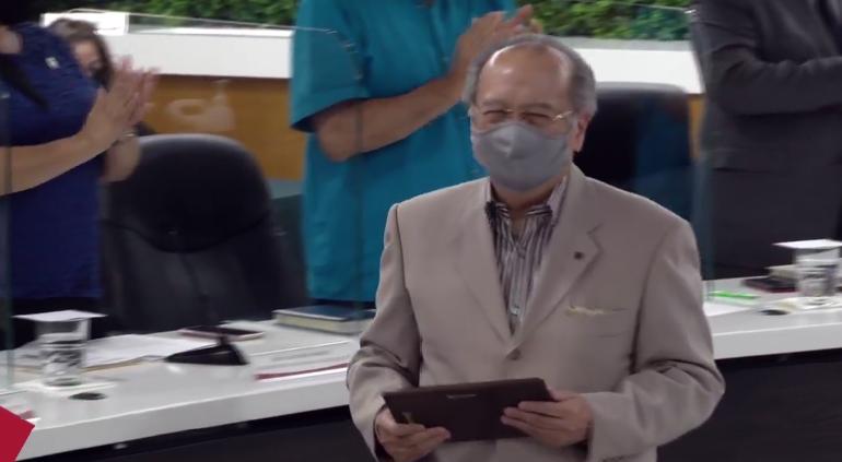 Reconoce Cabildo a Francisco Yepo por su labor a favor del rescate del Centro Histórico y su apoyo constante a comerciantes de la Zona Centro.