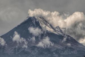 Relacionada emite-volcan-popocatepetl-exhalaciones-melanie.jpg