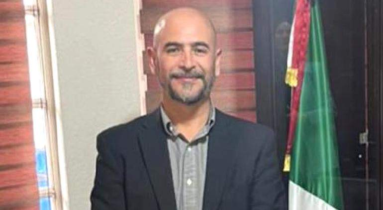 Abiertos a dialogar con maestros Víctor Hugo López