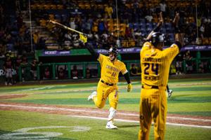 Relacionada rusber-estrada-walk-off.jpg