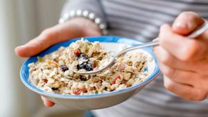 Relacionada beneficios-de-comer-avena-en-la-noche-1024x536.jpg