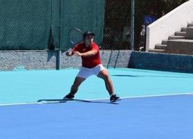 Relacionada chora-tenis.jpg