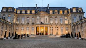 Relacionada palais-elysee-eclaire-de-nuit.jpg