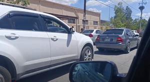 Relacionada autos-doble-fila.jpg