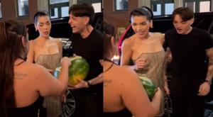 Relacionada regalaron-a-peso-pluma-y-kenia-os-una-sandia-con-sus-caras.jpg