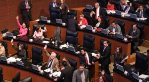 Relacionada aprobo-senado-dictamen-para-eliminar-el-buro-laboral.jpg