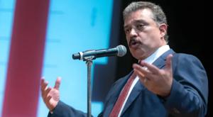 Relacionada carlos-lomeli.jpg