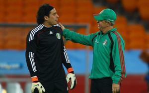 Relacionada javier-aguirre-dirigio-ochoa-mundial.jpg