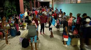 Relacionada evacuacion-cubanos-huracan-melissa.jpg