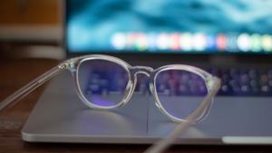 Relacionada blue_light_lenses.jpg