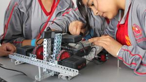 Relacionada jovenes-ciencia.jpg