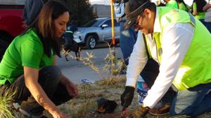 Relacionada rosario-avila-con-vecinos-de-rinconadas-los-nogales-etapa-iv.jpg