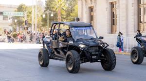 Relacionada desfile-20-nov.jpg