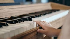 Relacionada piano-notes-1.jpg