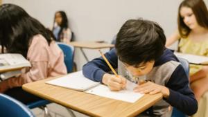 Relacionada becas.jpg