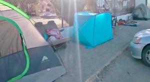 Relacionada acamparon-familias-para-recibir-regalos-de-santa-bombero.jpg