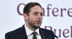 Relacionada clark.jpg