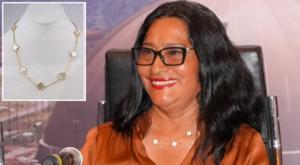 Relacionada abelina-collar.jpg