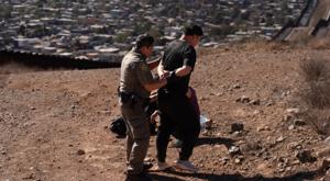 Relacionada coyotes-migrantes.jpg