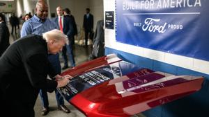 Relacionada trumpford.jpg