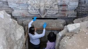 Relacionada mexico-descubre-milenaria-tumba-zapoteca-2.jpg