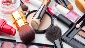 Relacionada maquillaje.jpg