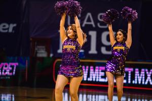 Relacionada chicas-doradas_03.jpg