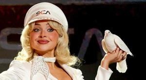 Relacionada sabrina-carpenter.jpg