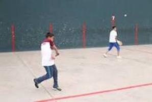 Relacionada fronton.jpg