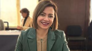 Relacionada isela.jpg