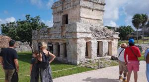 Relacionada turistas.jpg