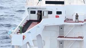 Relacionada _blockquote-class_twitter-tweet_-data-media-max-width_560___p-lang_en_-dir_ltr__the-us-has-released-a-video-of-the-capture-of-the-iranian-tanker-veronica-iii-in-the-indian-ocean-its-pursuit-began-in-the-caribbean-sea-it-was-transporti.jpg