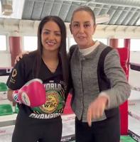 Relacionada claudia-y-la-bonita.jpg