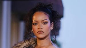 Relacionada rihanna.jpg