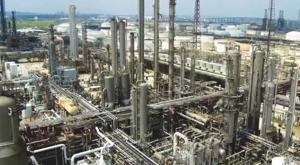 Relacionada refineria.jpg