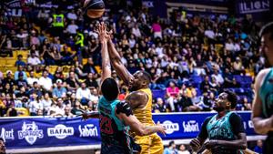 Relacionada charles-mitchell.jpg