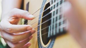 Relacionada guitarra-electroacustica-que-es-y-como-funciona-1024x682.jpg