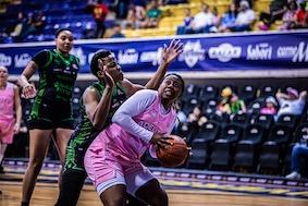 Relacionada adelitas-vs-santas.jpg