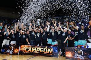 Relacionada apaches-champs.jpg