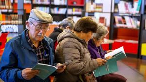 Relacionada adultos-mayores-leyendojpg.jpg