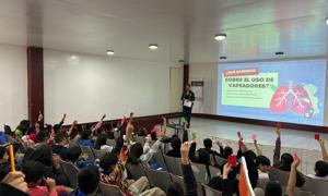 Relacionada platicavapeadores.jpg