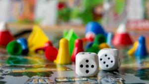 Relacionada principal_depositphotos_298817254-stock-photo-concept-board-games-dice-chips.jpg