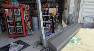 Relacionada confundio-freno-con-acelerador-y-termino-dentro-de-oxxo.jpg