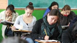 Relacionada principal_mujeres_estudiando_.jpg